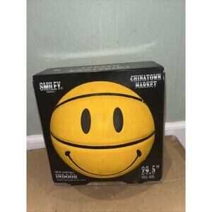 RARE Chinatown Market Smiley Face Basketball (2018) Full Size + Box .